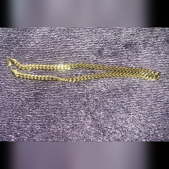 Golden stainless steel necklace 23.62 inches - Picture 10 of 10